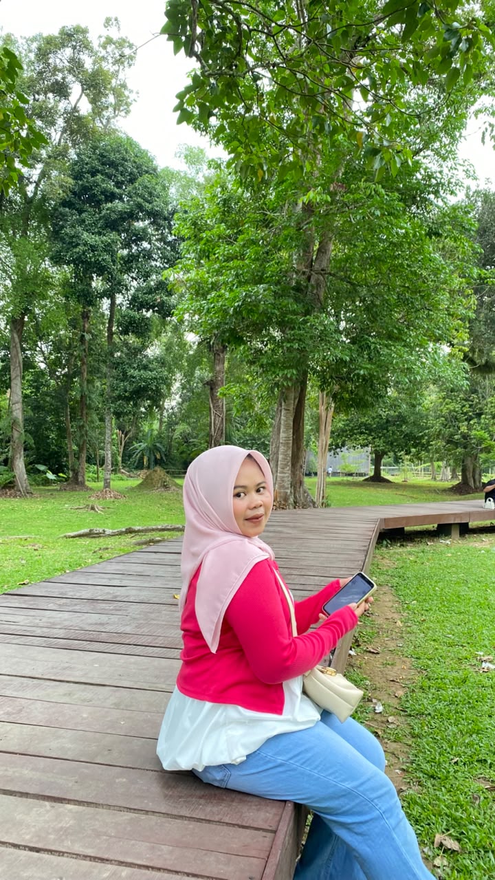 Syerli Adhelita